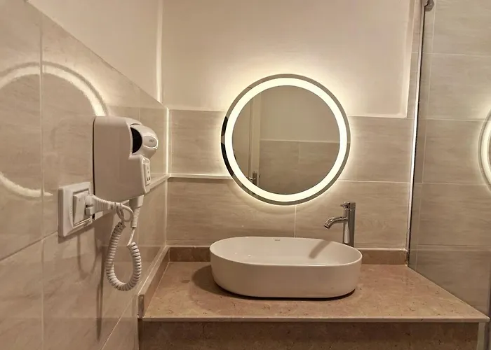 Luxury White With Pool Villa *