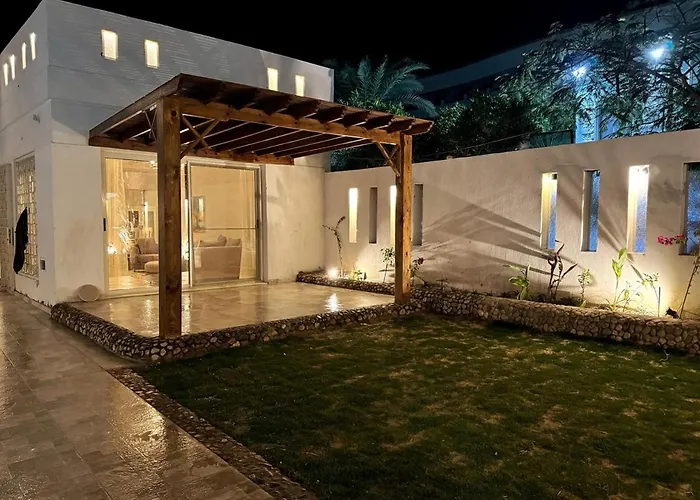 Villa Luxury White With Pool